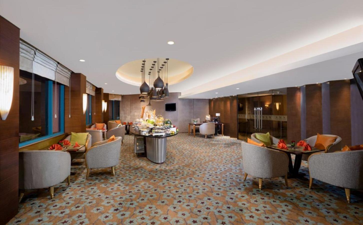 Hotel Ciputra Semarang Managed By Swiss-Belhotel International Exterior foto